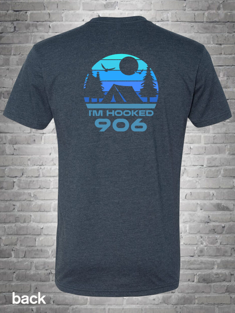 A t-shirt with the words " i 'm hooked 9 0 6 ".